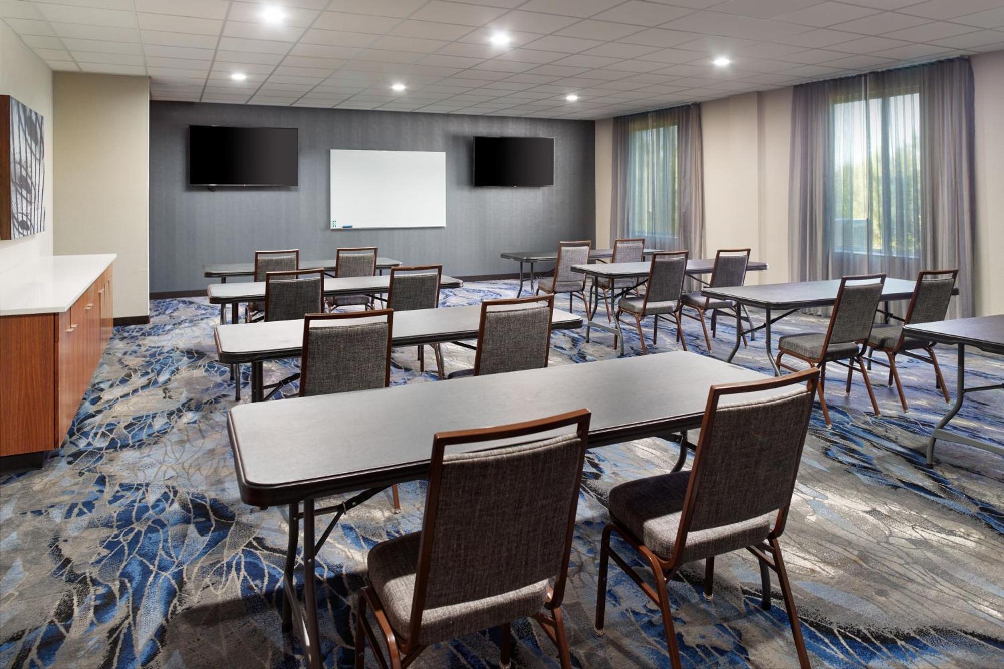 Fairfield Inn & Suites Locust Grove I-75 South Экстерьер фото
